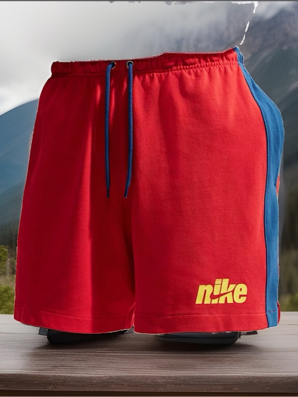 NWT Nike Sportswear men’s Club Knit Flow Red Blue Large shorts Colorblock NEW